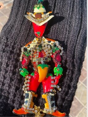 Vintage Rare Lunch At The Ritz Billy The Chili Large Western Brooch Pendant